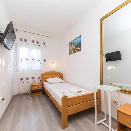 Seaside House With A Swimming Pool Businci, Ciovo - 11882 * トロギール