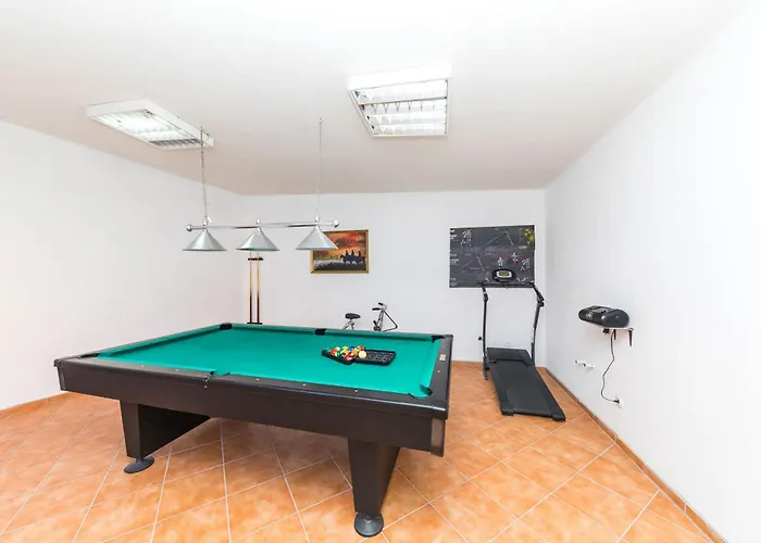 Hébergement de vacances Seaside House With A Swimming Pool Businci - Ciovo - 11882 Trogir