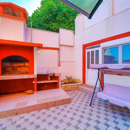 Seaside House With A Swimming Pool Businci - Ciovo - 11882