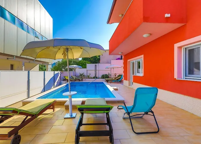 Seaside House With A Swimming Pool Businci - Ciovo - 11882 Трогир