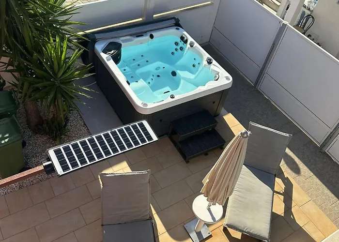 Seaside House With A Swimming Pool Businci - Ciovo - 11882 Дом отдыха