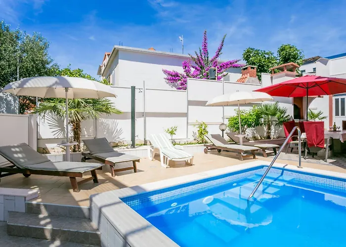 Дом отдыха Seaside House With A Swimming Pool Businci - Ciovo - 11882