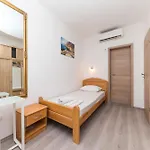 Holiday home Seaside House With A Swimming Pool Businci - Ciovo - 11882 Trogir