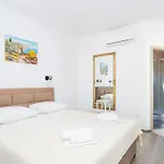 Holiday home Seaside House With A Swimming Pool Businci - Ciovo - 11882 Trogir